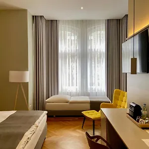 38 3* Berlino