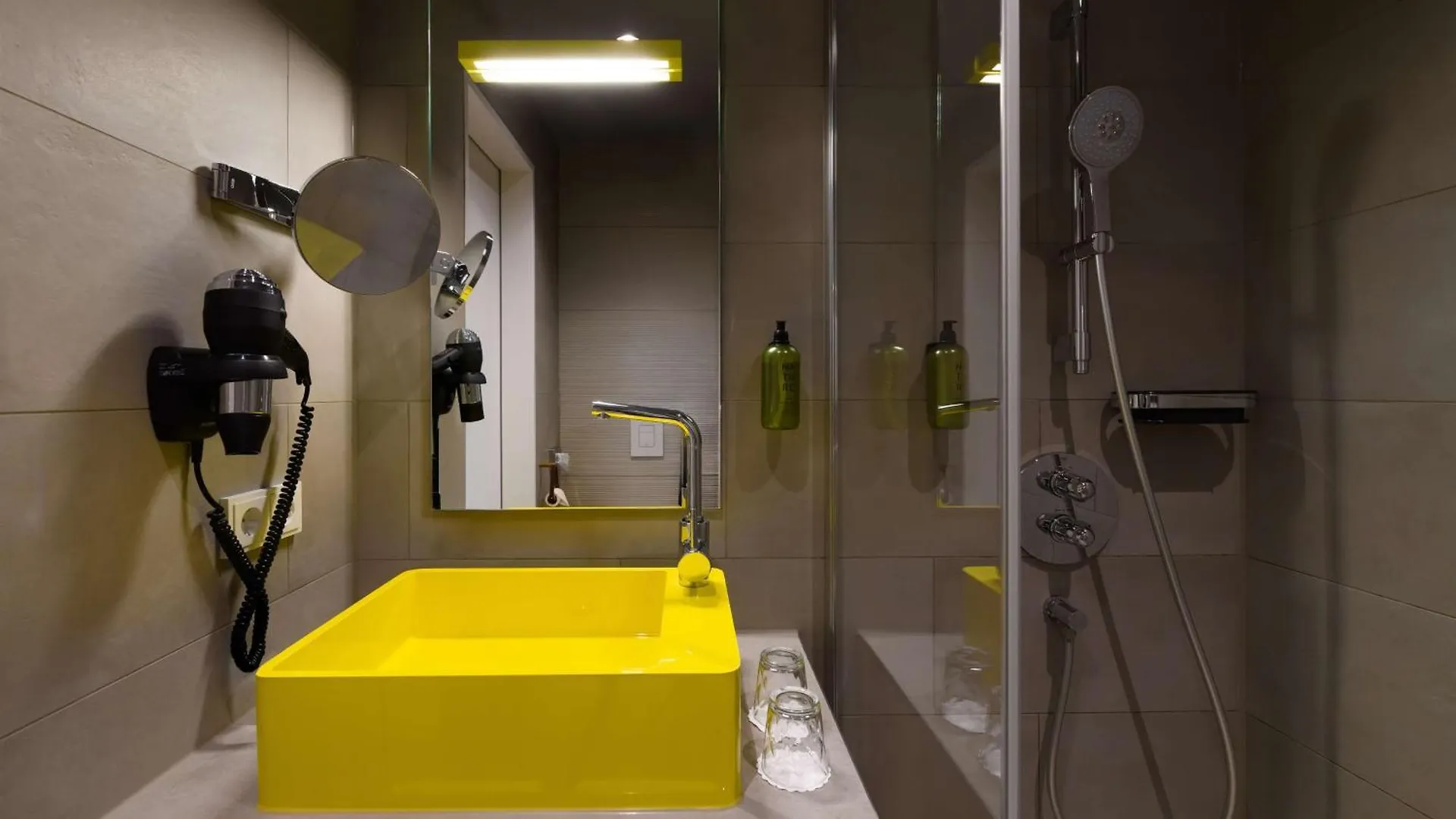 Отель Flightgate Munich Airport Hotel, A Member Of Radisson Individuals Халльбергмос