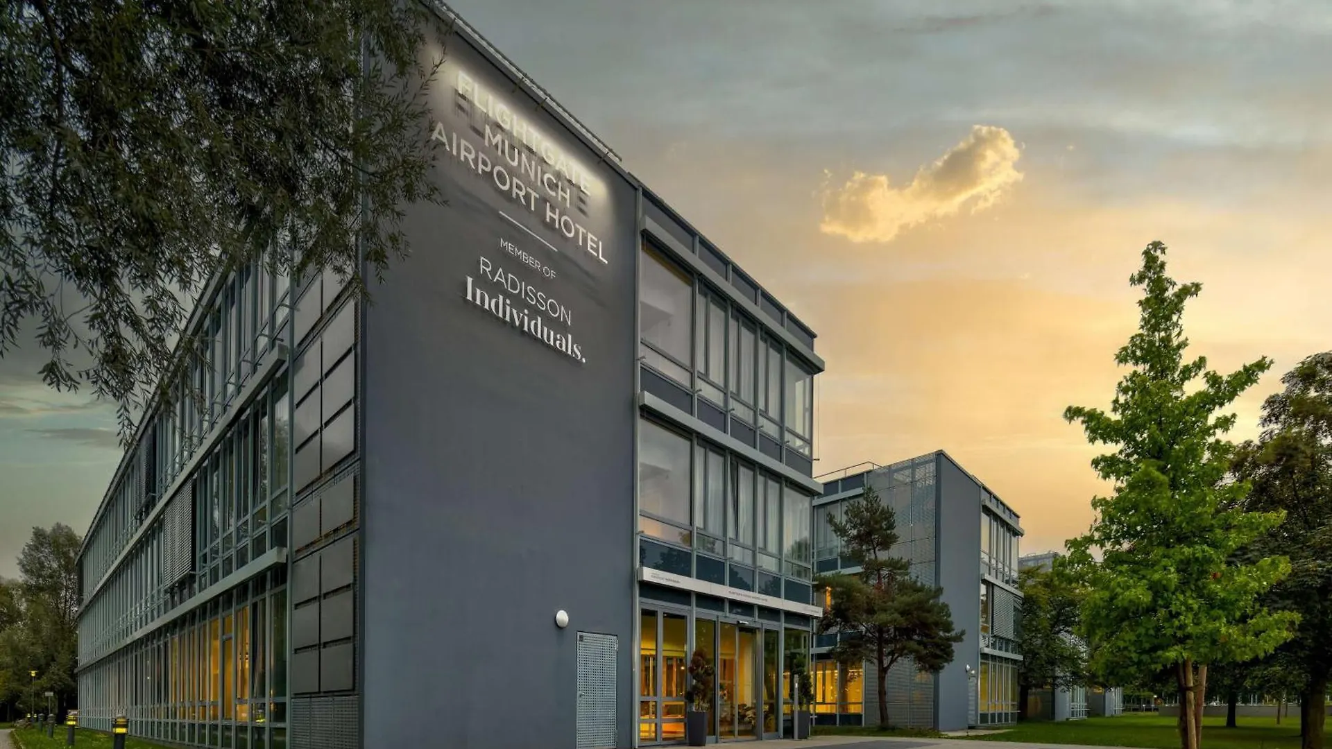 Flightgate Munich Airport Hotel, A Member Of Radisson Individuals Халльбергмос Германия
