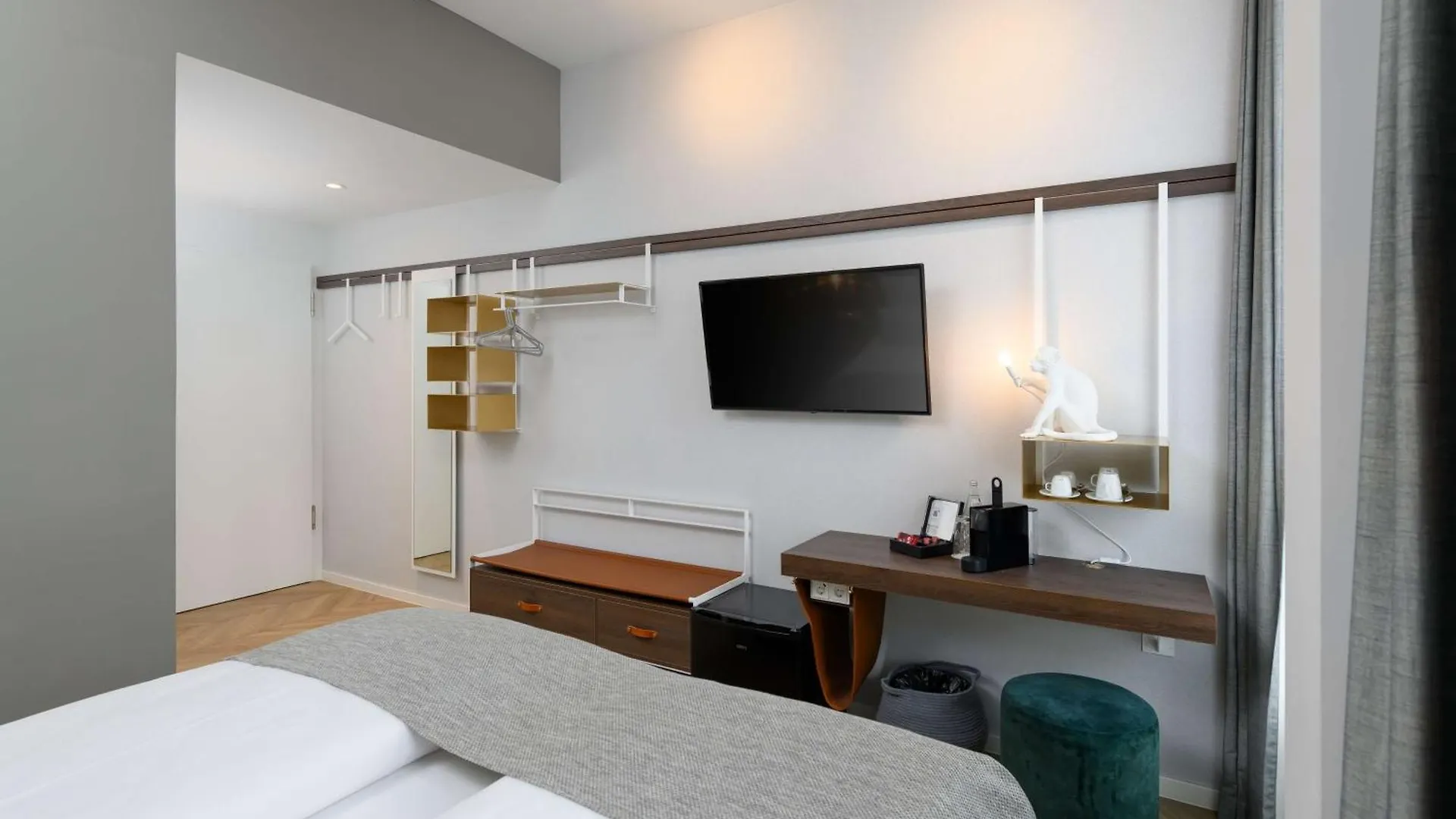 Flightgate Munich Airport Hotel, A Member Of Radisson Individuals Халльбергмос 3*,